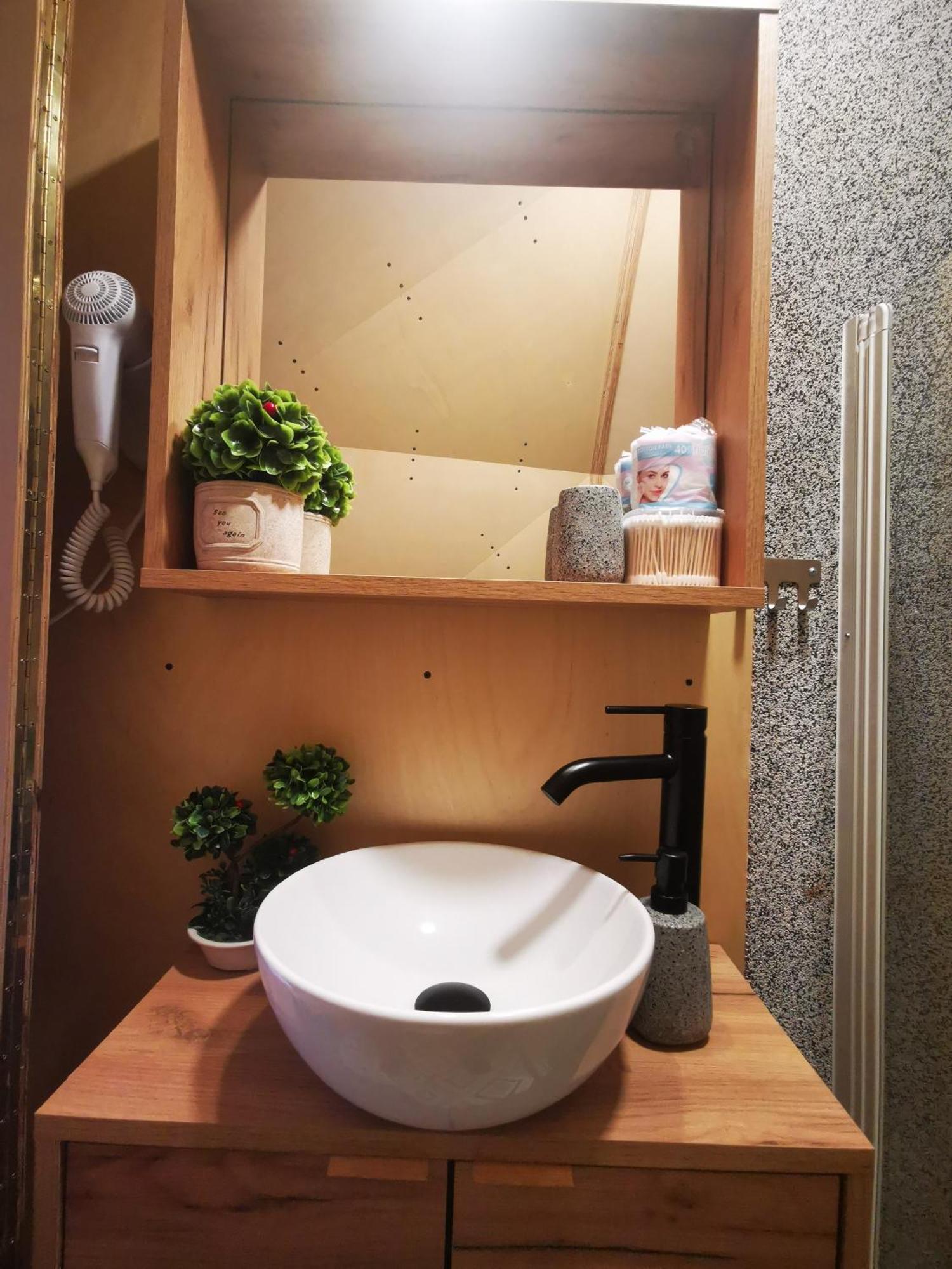 Hotel Glamping Zazen Drumu Carului Exterior foto