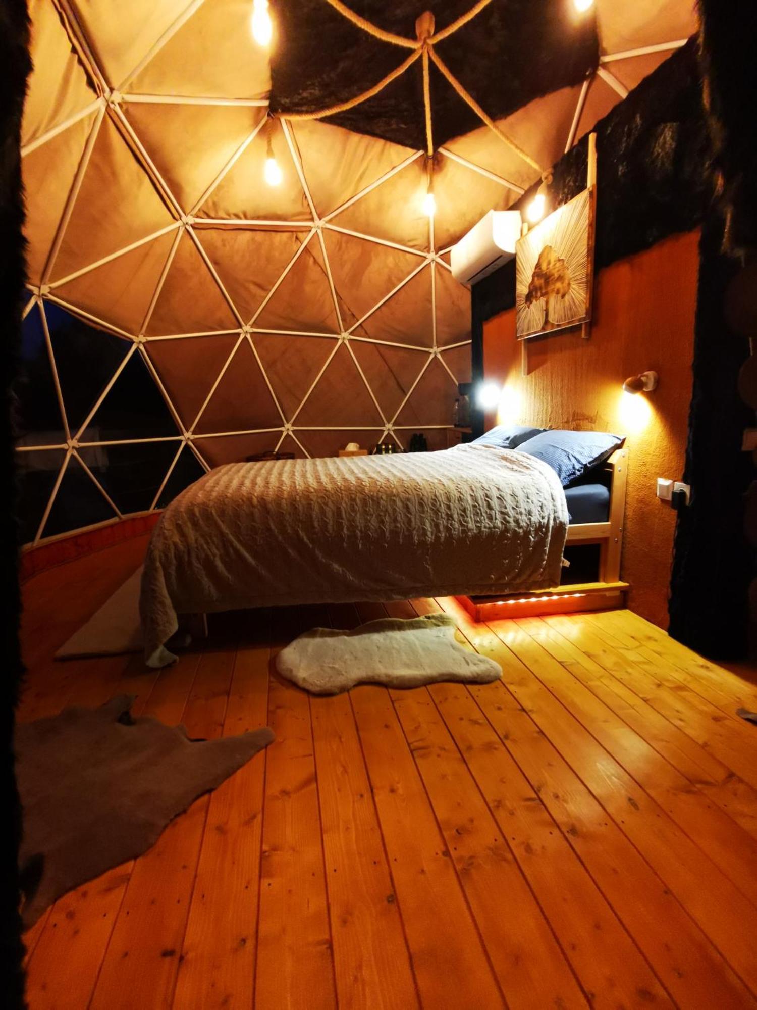 Hotel Glamping Zazen Drumu Carului Zimmer foto